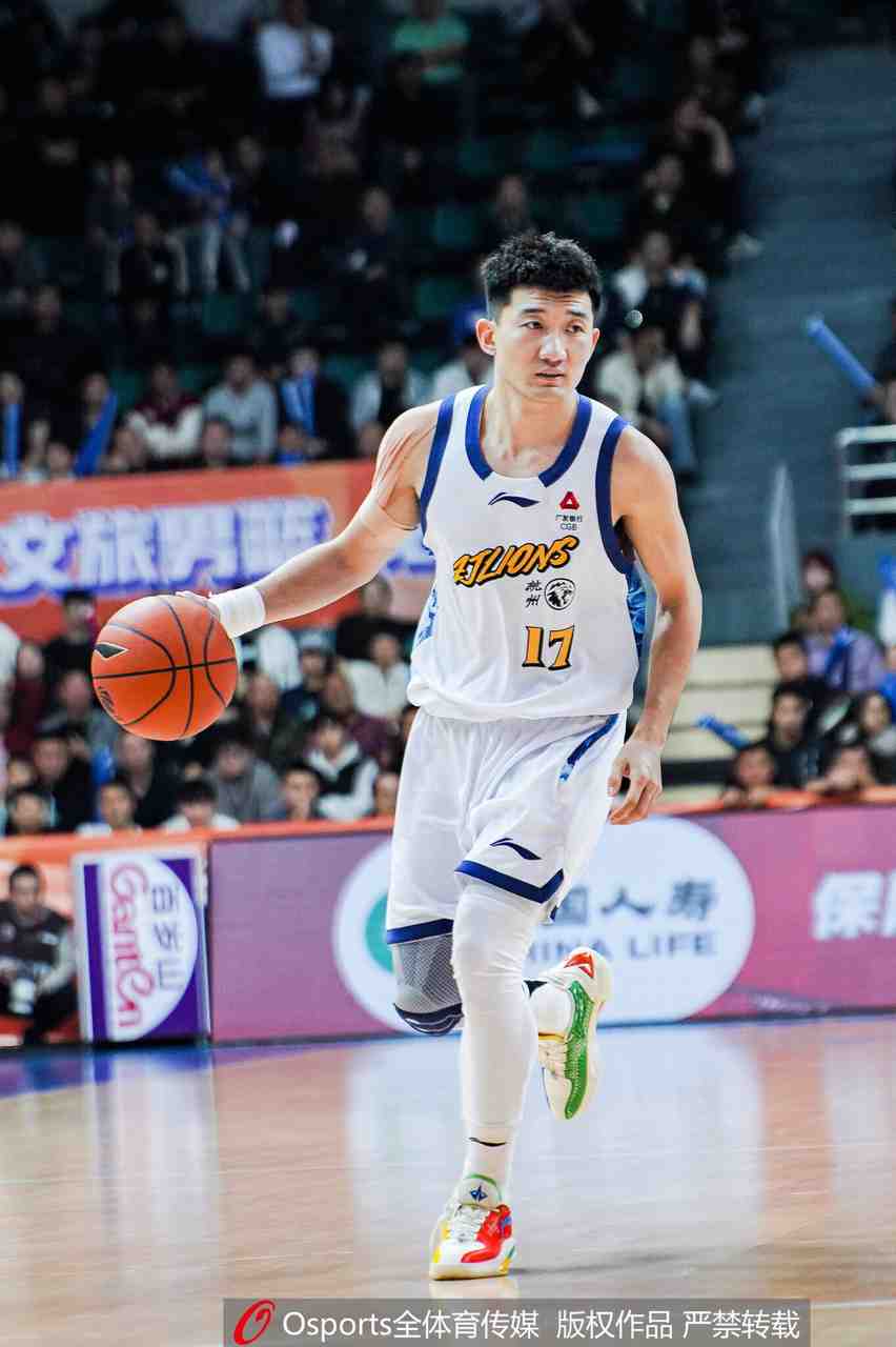 手感冰凉!孙铭徽10中2低效拿到4分5板6助2断